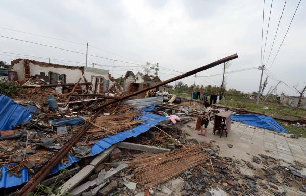 2025-08-02下午,江苏盐城发生了历史罕见的大风暴雨冰雹雷电等极端天气。 京华时报-东方IC 图